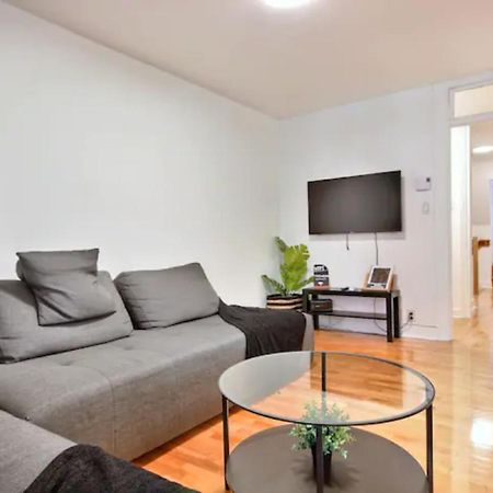 Golden Cross // Typical Old Quebec Appartement Екстер'єр фото